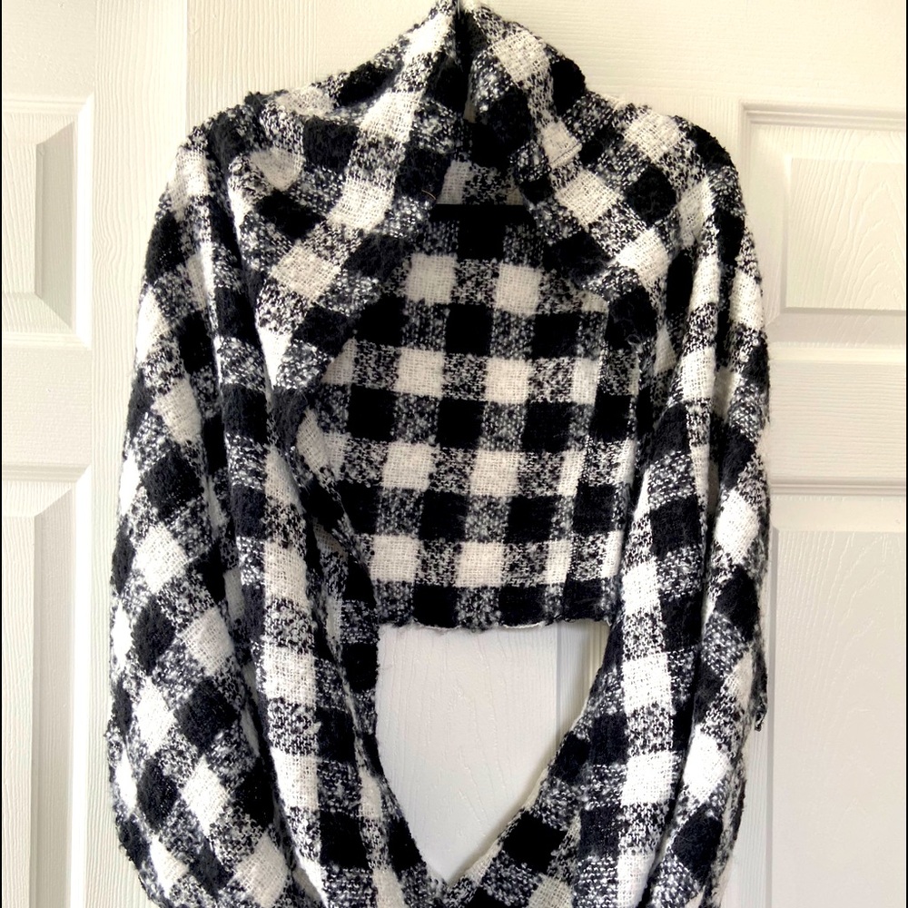Infinity blanket scarf